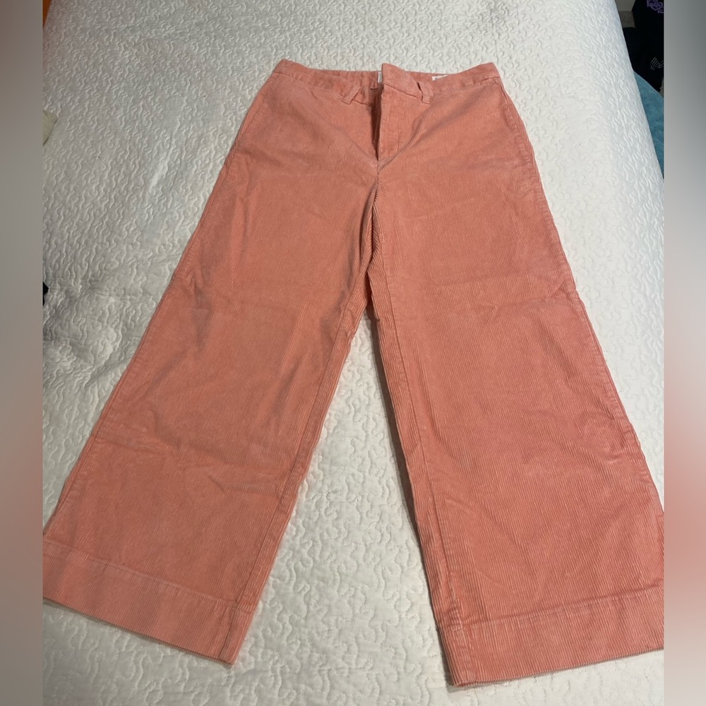 High rise, wide leg crop Gap pants